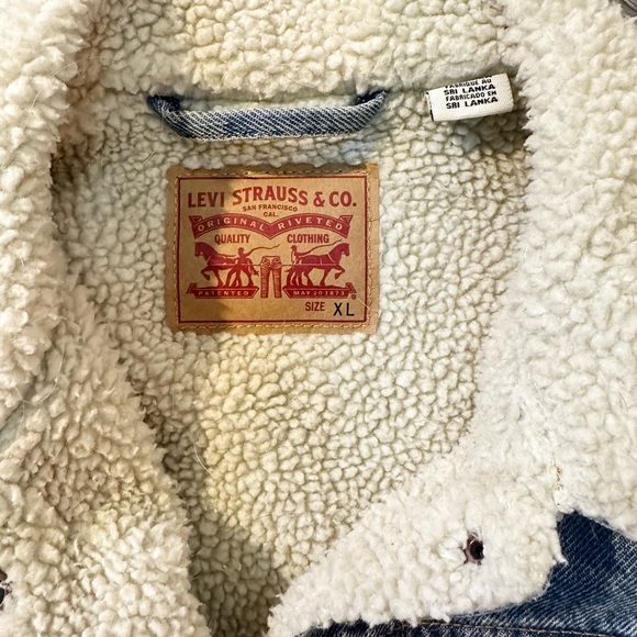 Levi’s Sherpa Lined Jean Denim Jacket - Picture 4 of 4
